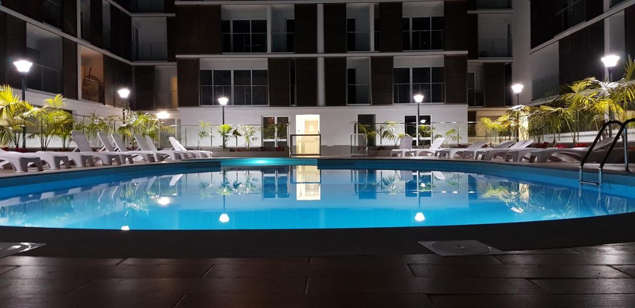 Madalenas Palace- Apartment Фуншал Екстериор снимка